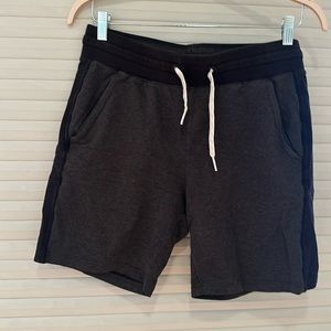 Men's small psycho bunny black and gray shorts